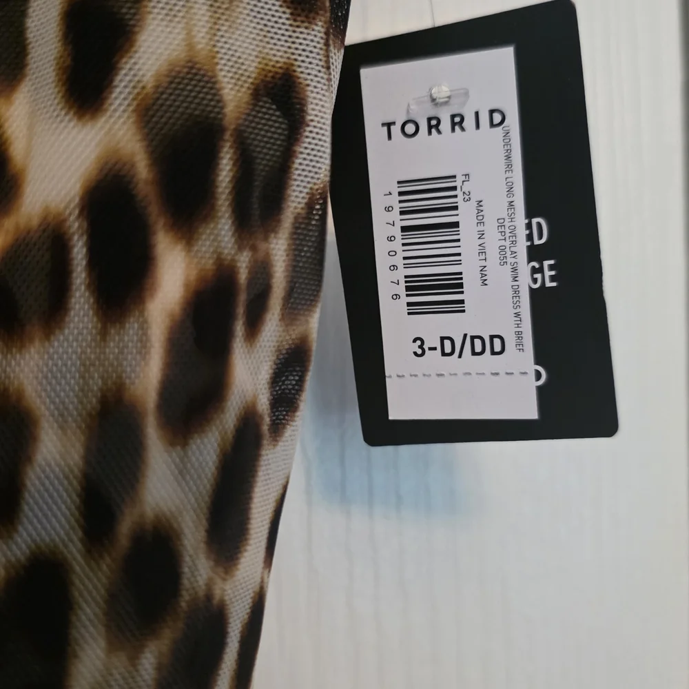 NWT Underwire Long Mesh Overlay Swim Dress With Brief -- Cheetah Tan Size 38D/DD - Picture 8 of 8